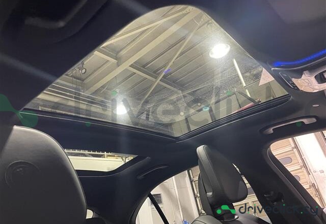 Mercedes C-class White