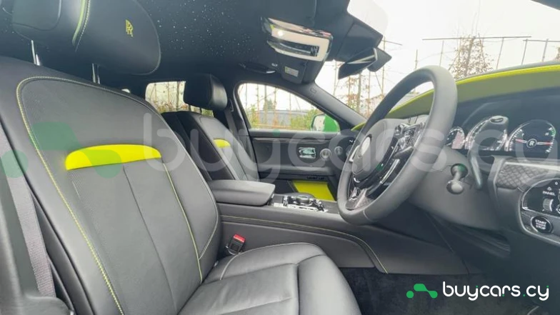 Rolls-Royce Ghost Зеленый