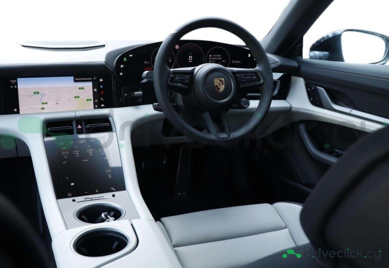 Porsche Taycan Black