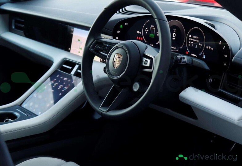 Porsche Taycan Black