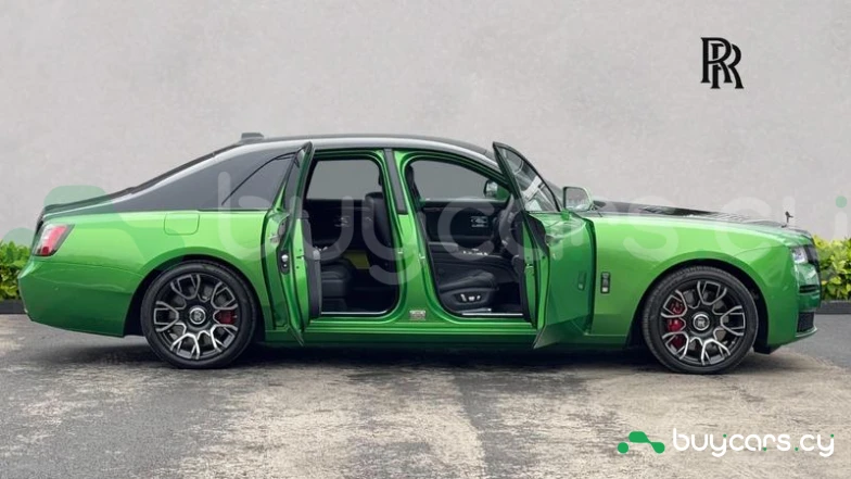 Rolls-Royce Ghost Зеленый