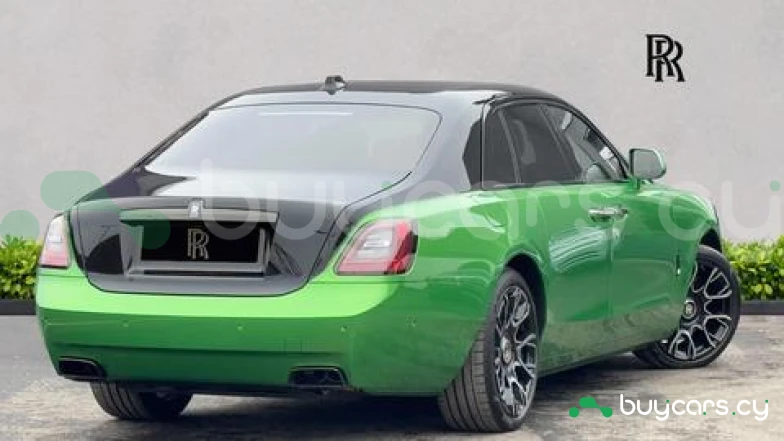 Rolls-Royce Ghost Зеленый
