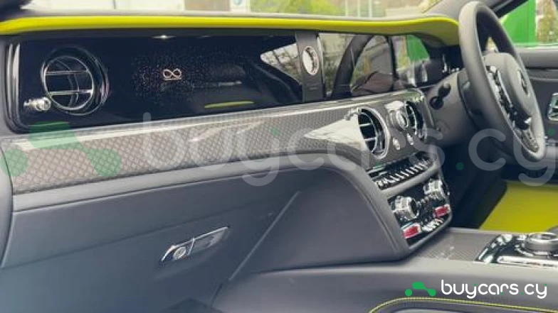 Rolls-Royce Ghost Зеленый