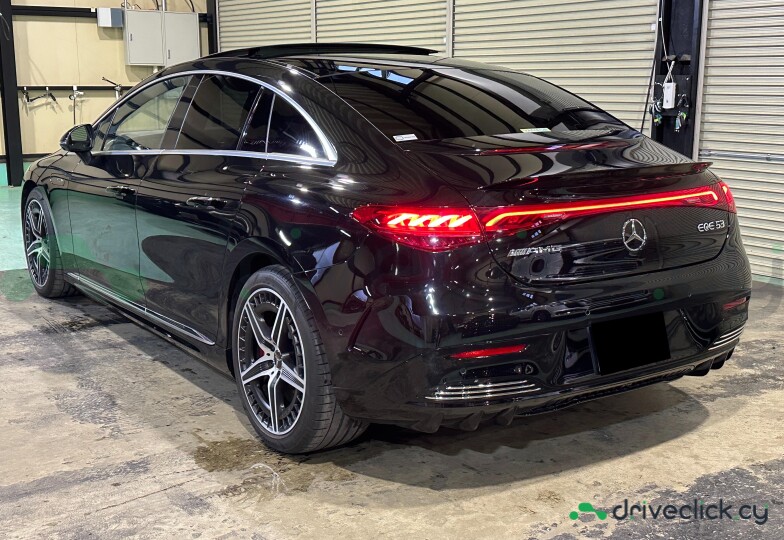 Mercedes EQE Black