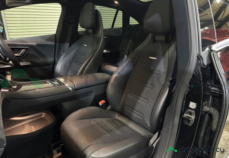 Mercedes EQE Black