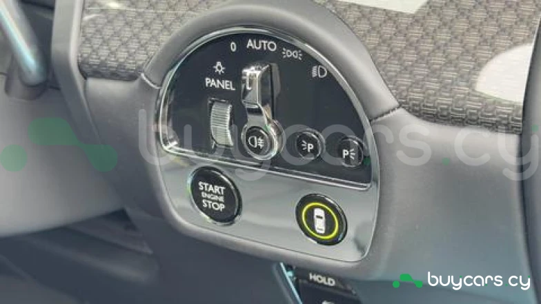 Rolls-Royce Ghost Зеленый