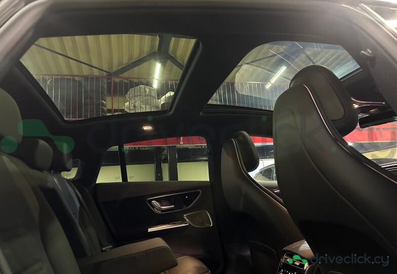 Mercedes EQE Black