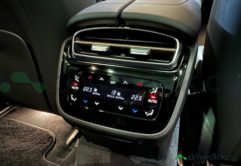 Mercedes EQE Black