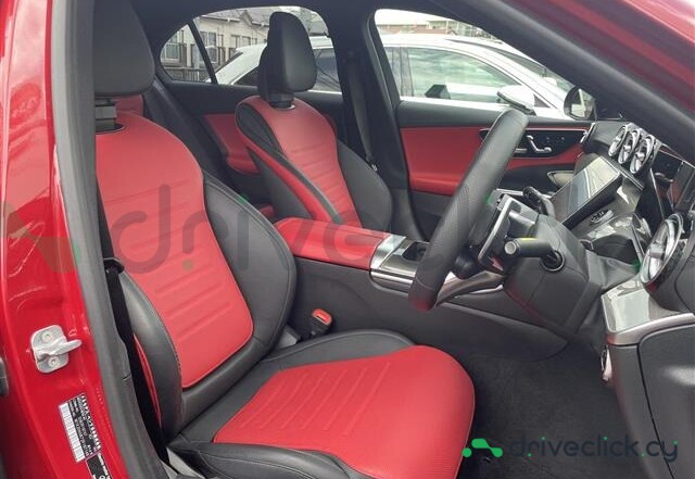 Mercedes C-class Red