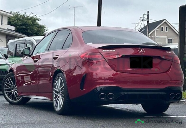 Mercedes C-class Red