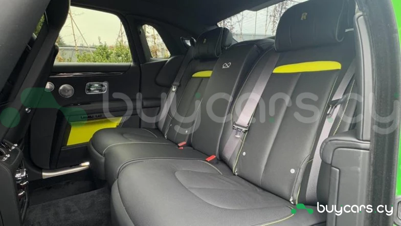 Rolls-Royce Ghost Зеленый