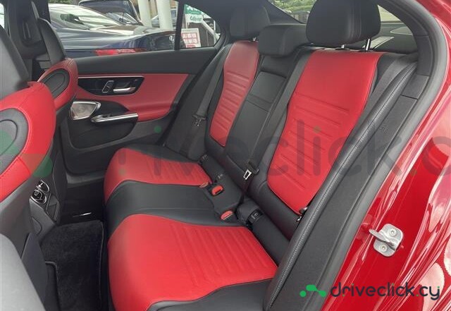 Mercedes C-class Red