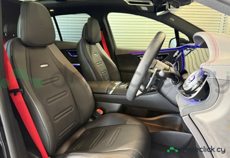 Mercedes EQE SUV Black