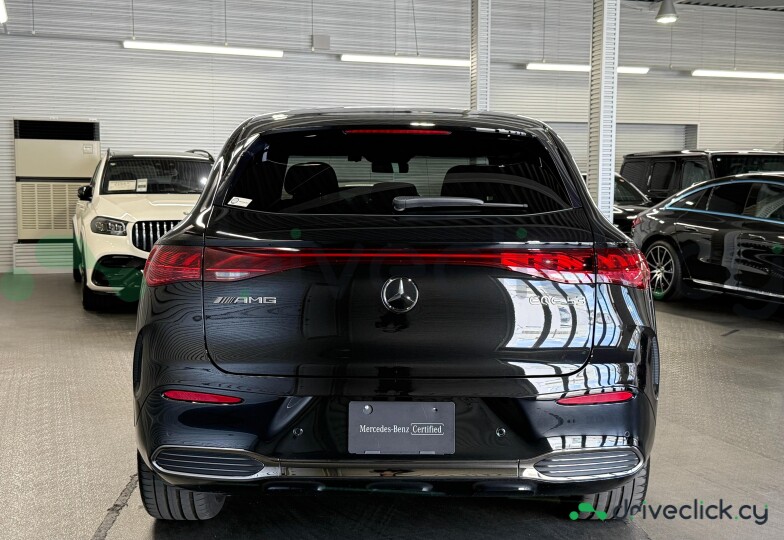 Mercedes EQE SUV Black