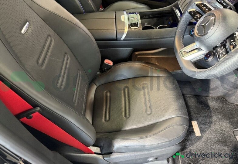 Mercedes EQE SUV Black