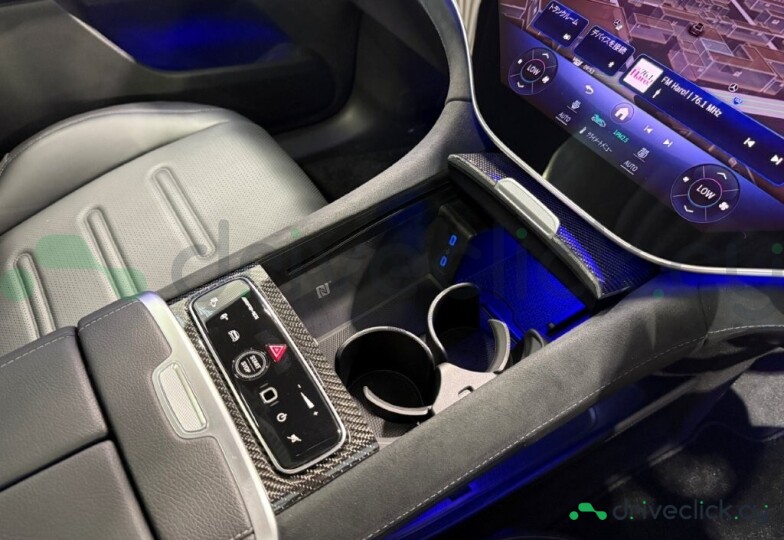 Mercedes EQE SUV Black