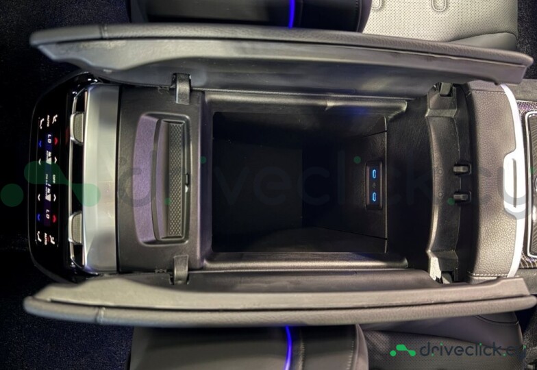 Mercedes EQE SUV Black
