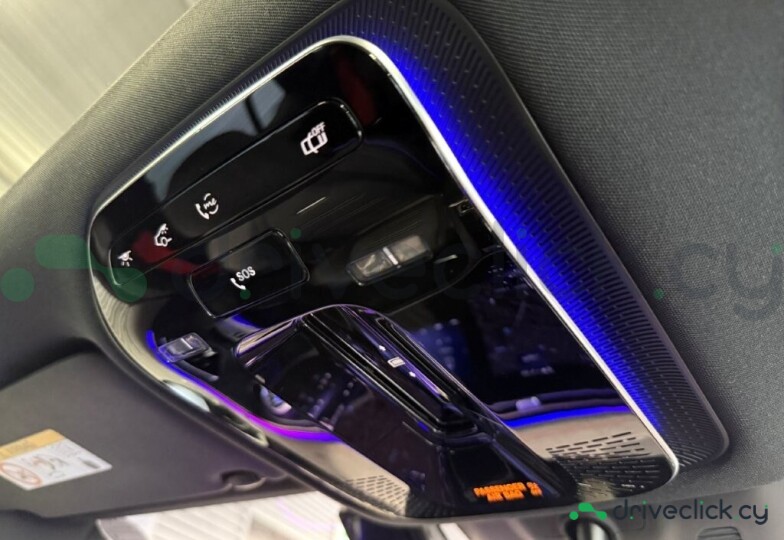 Mercedes EQE SUV Black