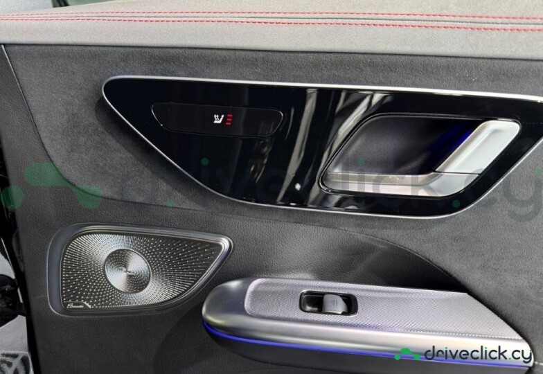 Mercedes EQE SUV Black