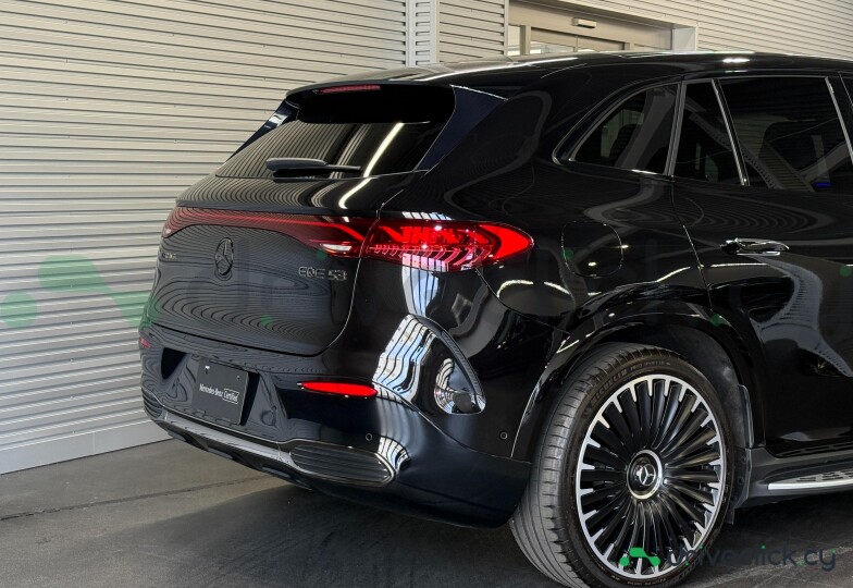 Mercedes EQE SUV Black