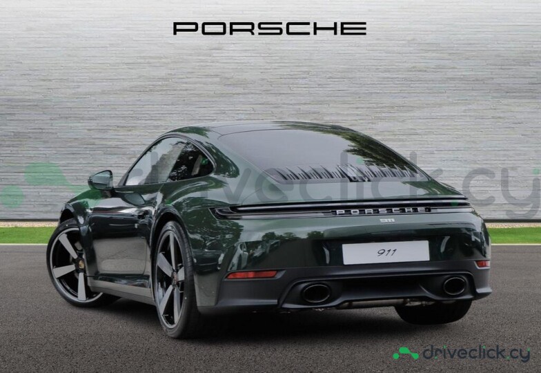 Porsche 911 Green