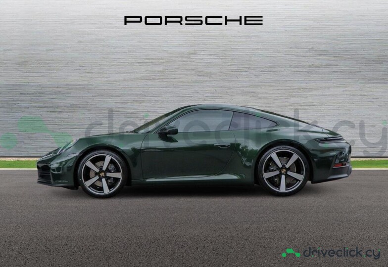 Porsche 911 Green