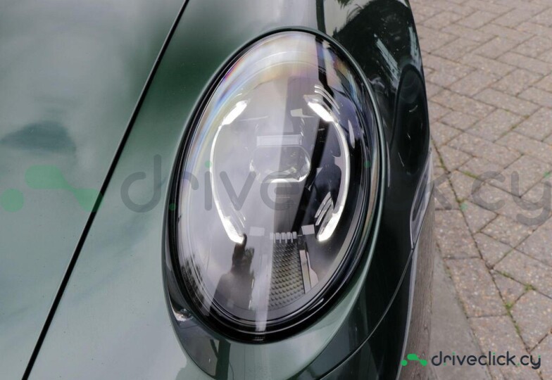 Porsche 911 Green
