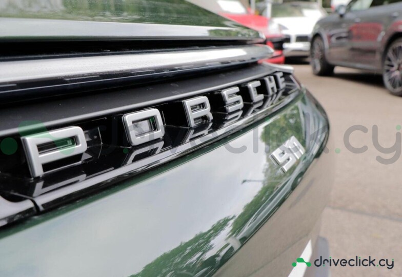 Porsche 911 Green