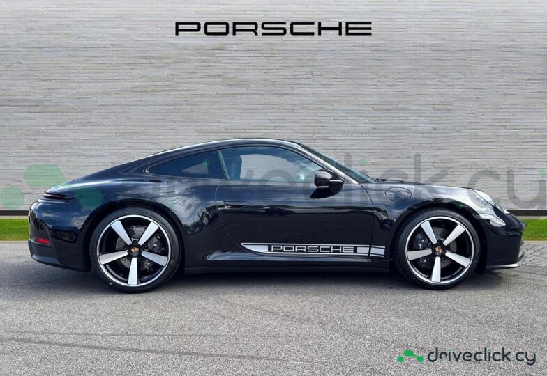 Porsche 911 Black
