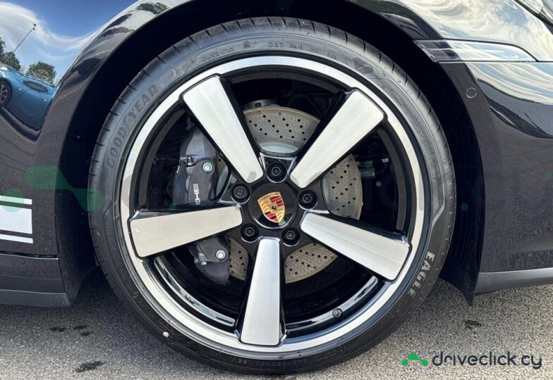 Porsche 911 Black