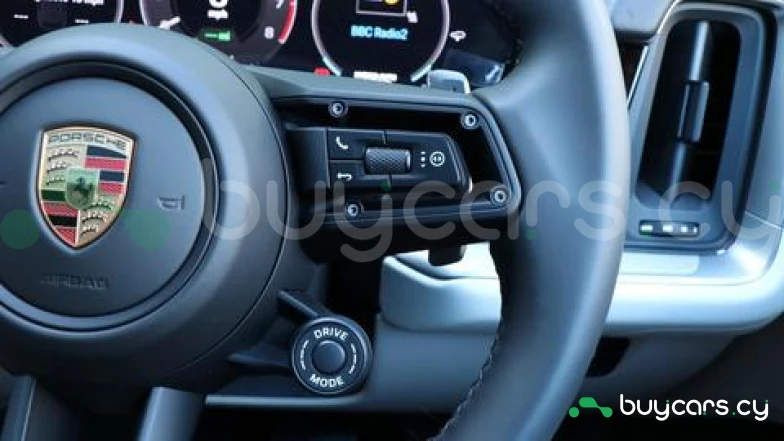 Porsche Cayenne Синий