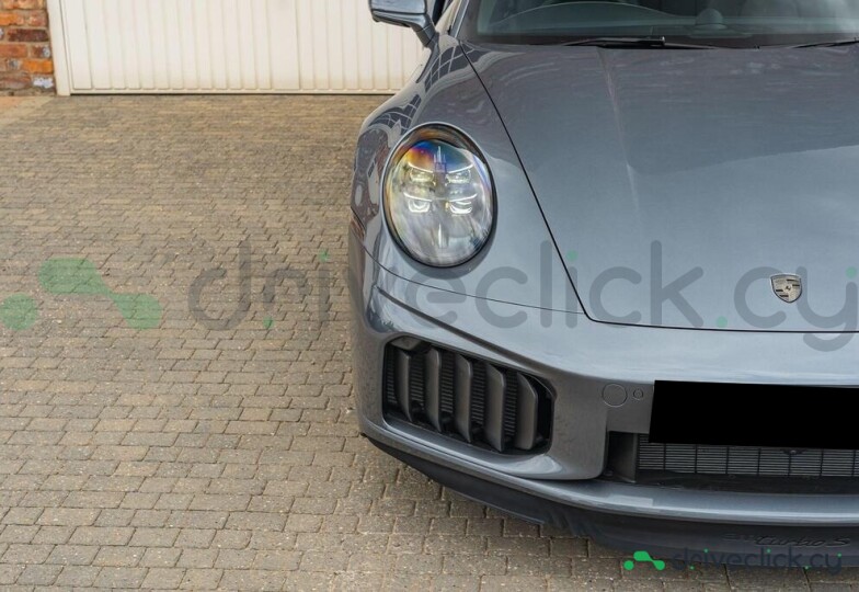Porsche 911 Grey
