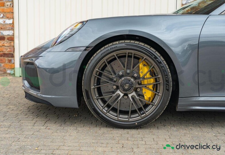 Porsche 911 Grey