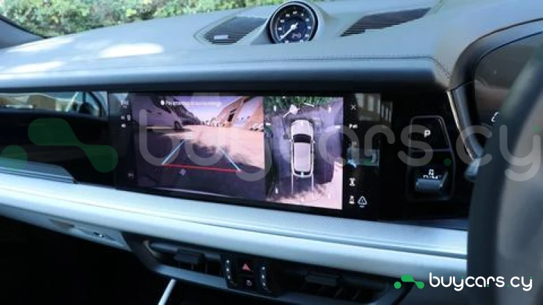 Porsche Cayenne Синий