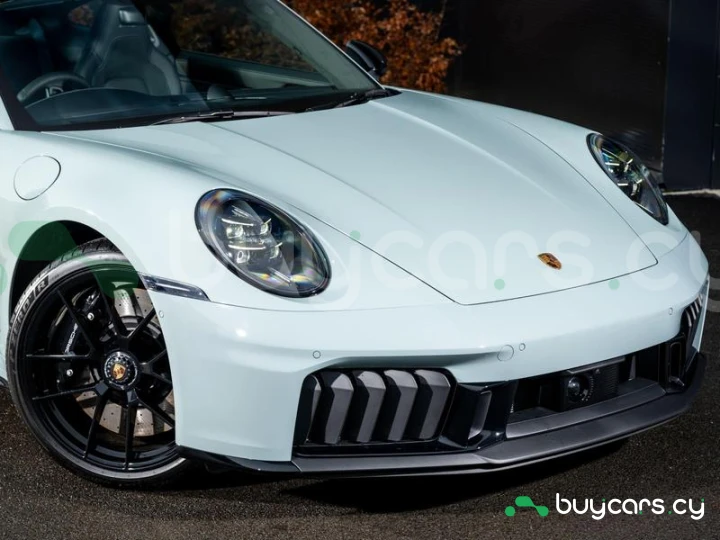 Porsche 911 Белый