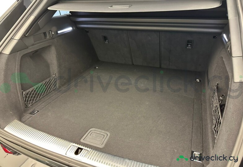 Audi S4 Black