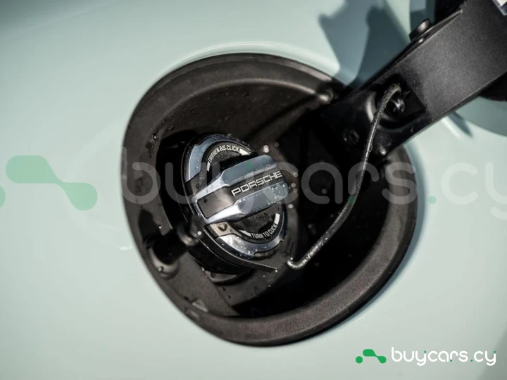 Porsche 911 Белый