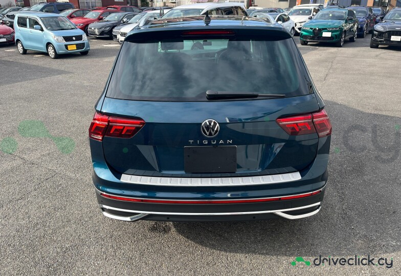 Volkswagen Tiguan Blue