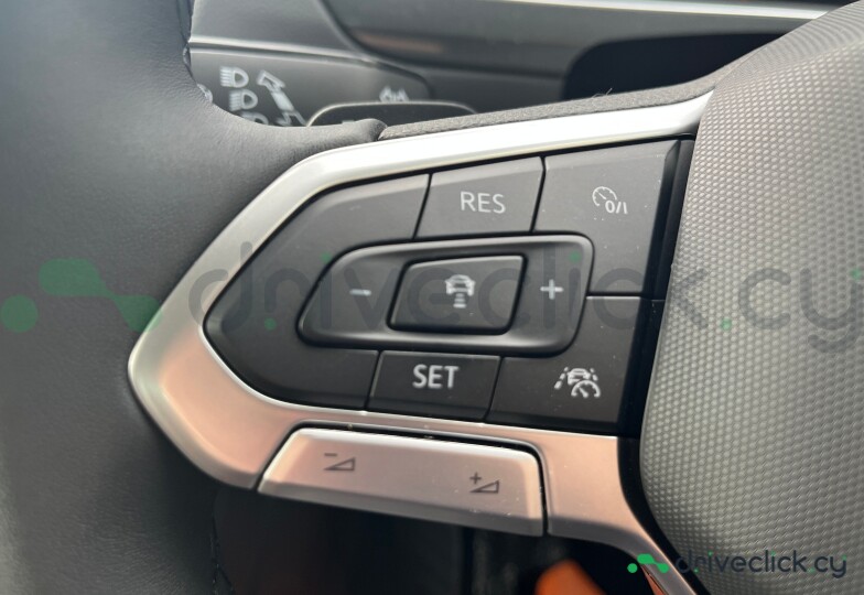 Volkswagen Tiguan Blue