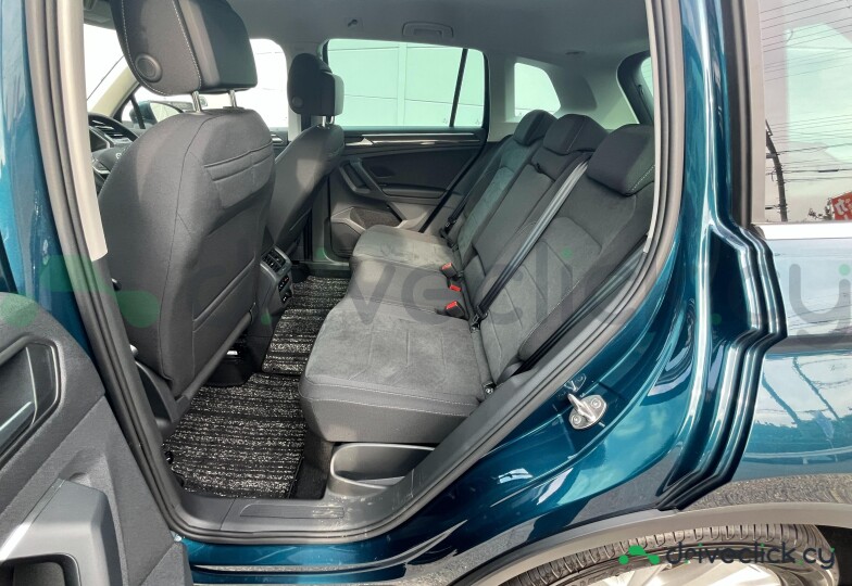 Volkswagen Tiguan Blue