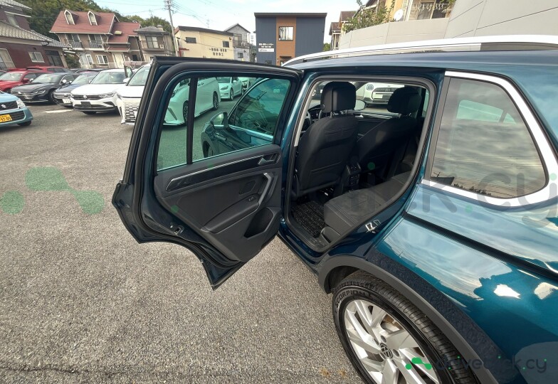 Volkswagen Tiguan Blue