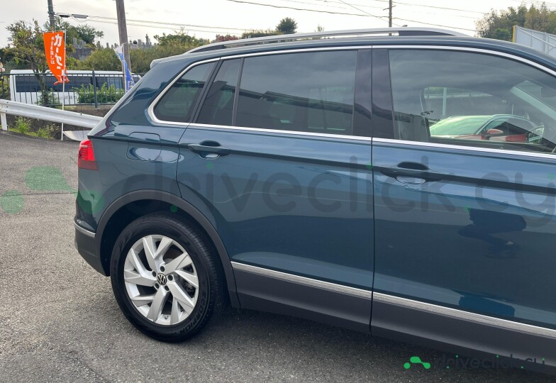 Volkswagen Tiguan Blue