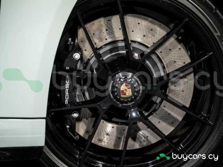 Porsche 911 Белый