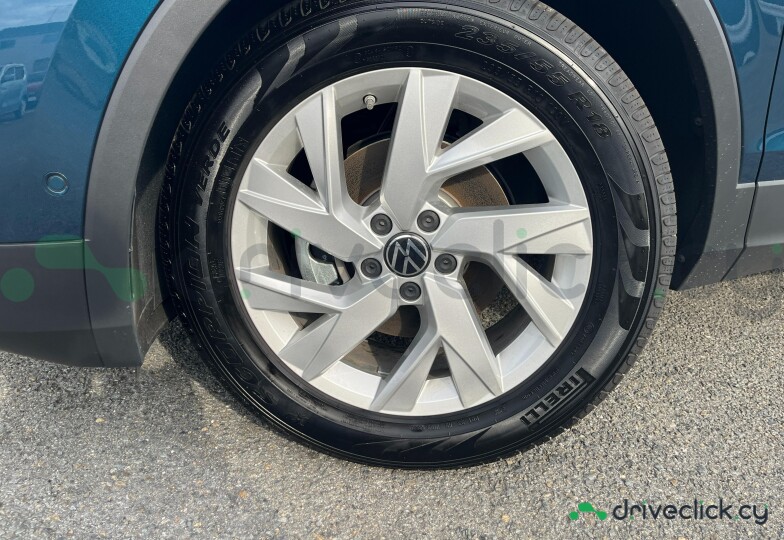 Volkswagen Tiguan Blue