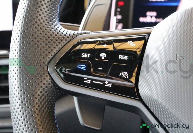 Volkswagen T-Roc Black