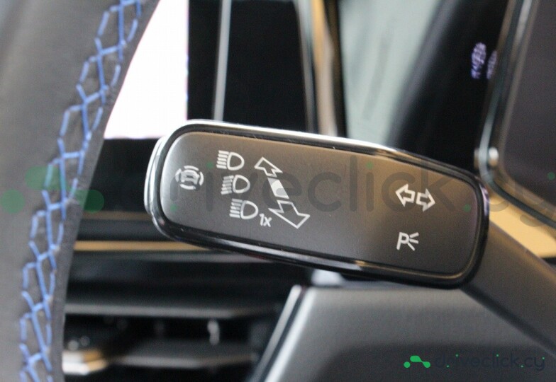 Volkswagen T-Roc Black