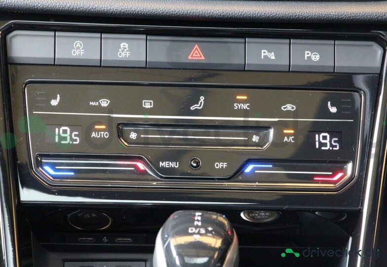 Volkswagen T-Roc Black