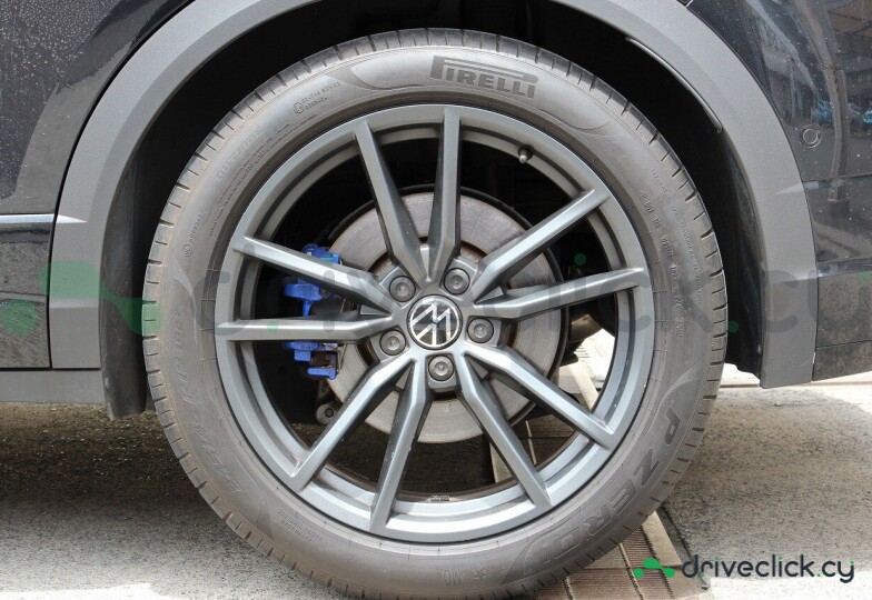 Volkswagen T-Roc Black