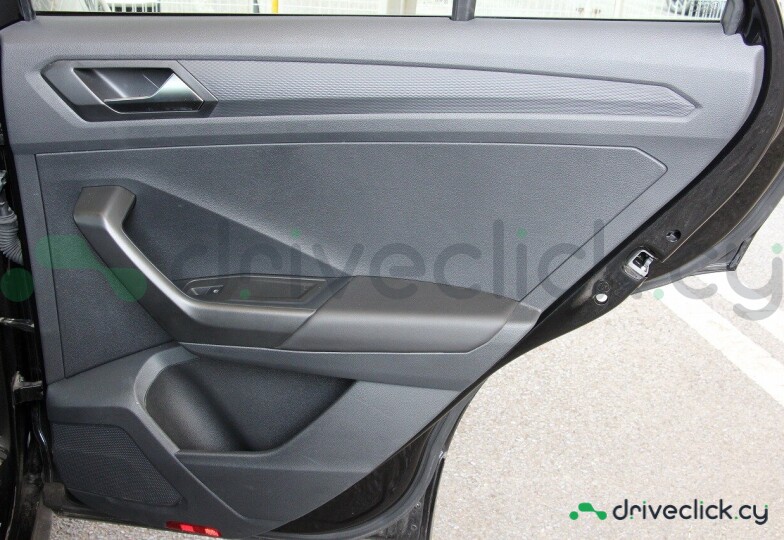 Volkswagen T-Roc Black