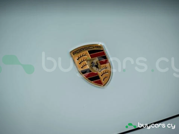 Porsche 911 Белый